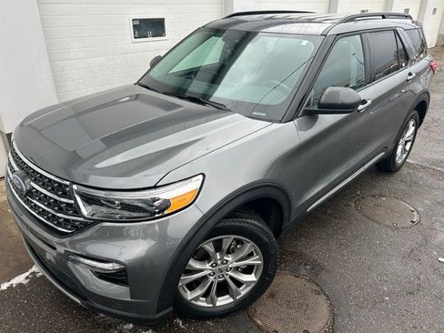 Certified 2022 Ford Explorer XLT w/ Equipment Group 202A image 1