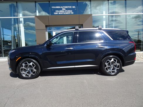 Used 2022 Hyundai Palisade Calligraphy FWD image 2