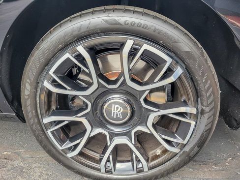 Used 2023 Rolls-Royce Ghost Black Badge w/ Black Badge Ghost Package image 7