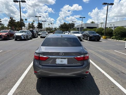 Used 2015 Lexus ES 350 w/ Luxury Package FWD image 7