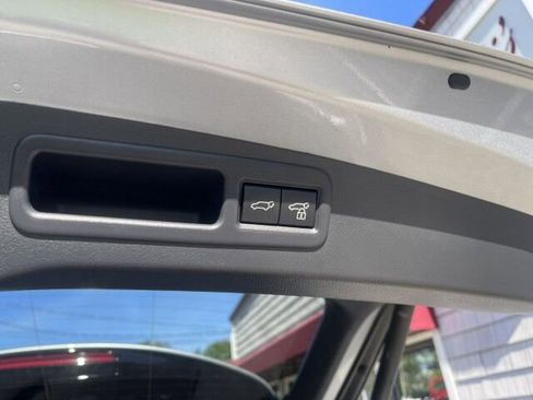Used 2023 Lexus RX 350 Premium image 9