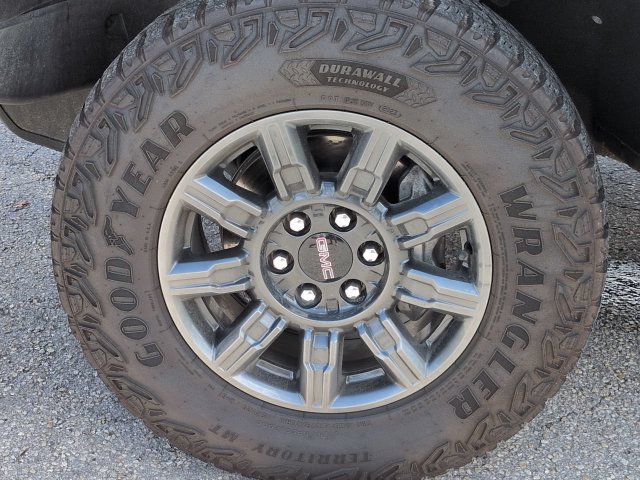 Used 2024 GMC Sierra 1500 AT4X AWD/4WD image 11