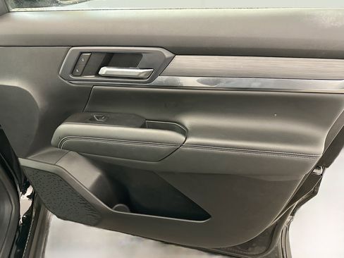 Used 2025 GMC Terrain Elevation image 33