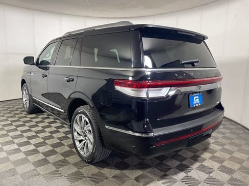 Used 2024 Lincoln Navigator Reserve AWD/4WD image 5