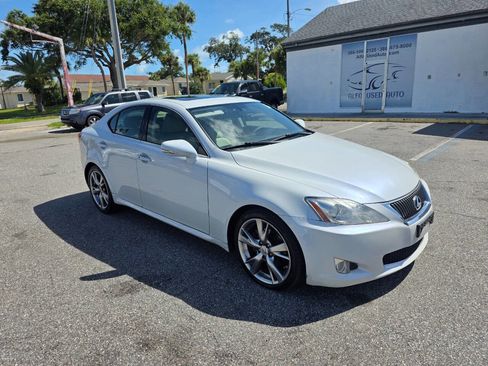 Used 2010 Lexus IS 250 RWD image 2