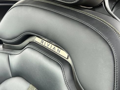 Used 2024 Rivian R1S Adventure AWD/4WD image 35