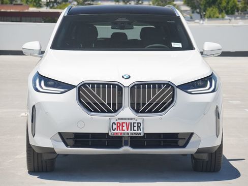 Used 2025 BMW X3 xDrive30i w/ Premium Package image 2
