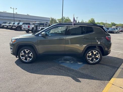 Used 2017 Jeep Compass Limited AWD/4WD image 29