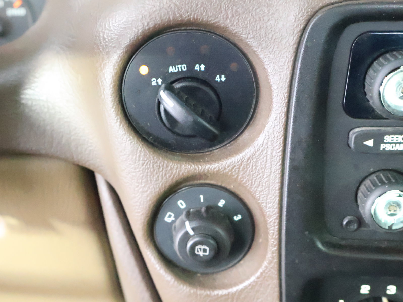 Used 2003 Chevrolet TrailBlazer LS w/ Preferred Equipment Group AWD/4WD image 36