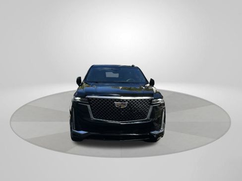 Used 2024 Cadillac Escalade Premium Luxury Platinum image 2
