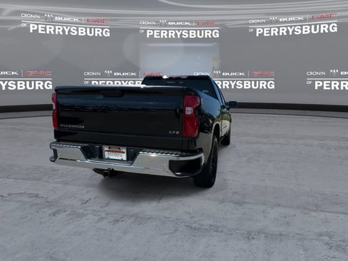Used 2022 Chevrolet Silverado 1500 LTZ w/ LTZ Premium Package AWD/4WD image 9