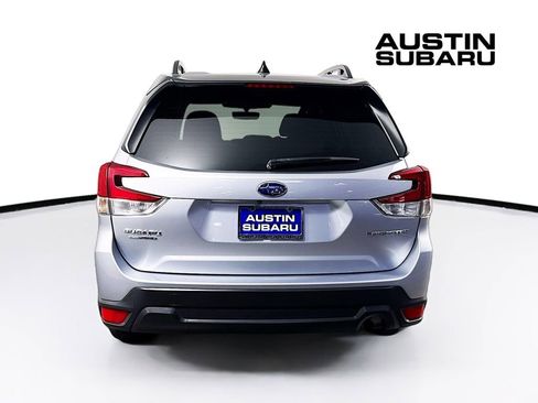 Used 2024 Subaru Forester Premium AWD/4WD image 6
