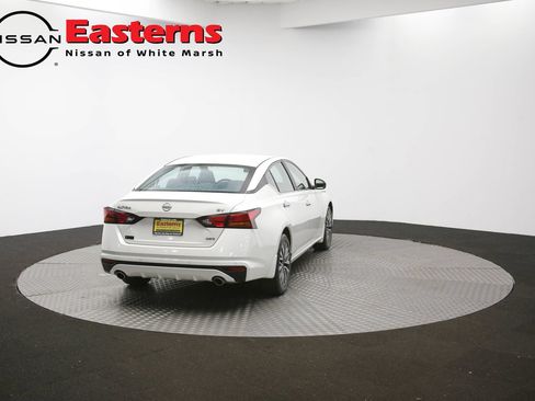 Used 2024 Nissan Altima 2.5 SV w/ SV Premium Package AWD/4WD image 38