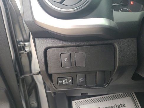 Used 2022 Toyota Tacoma SR5 image 27