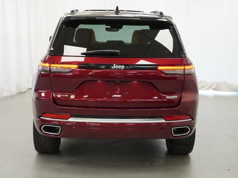 Certified 2025 Jeep Grand Cherokee Summit AWD/4WD image 10
