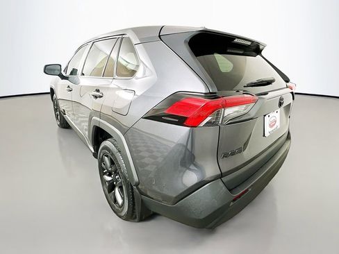 Used 2023 Toyota RAV4 LE image 7