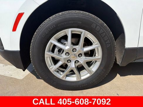 Used 2023 Chevrolet Equinox LS w/ Driver Confidence II Package AWD/4WD image 16