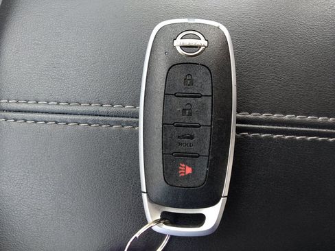 Used 2024 Nissan Sentra SV FWD image 32