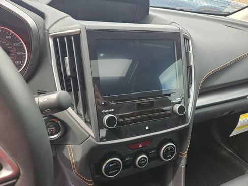 Used 2020 Subaru Crosstrek 2.0i Limited w/ Moonroof Package image 18