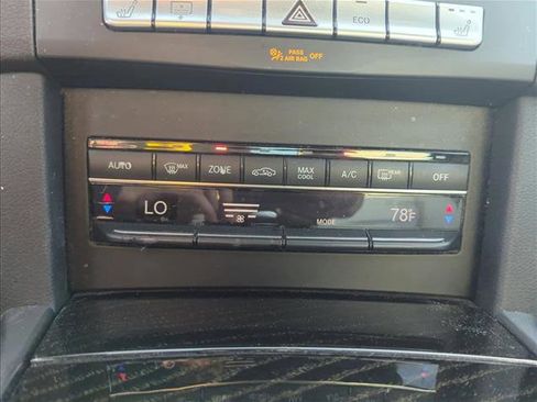 Used 2016 Mercedes-Benz E 350 Sedan image 22