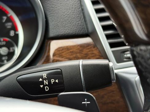 Used 2014 Mercedes-Benz GL 450 4MATIC image 29