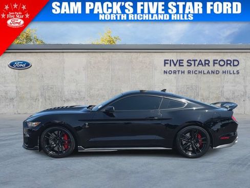 Used 2021 Ford Mustang Shelby GT500 w/ Technology Package RWD image 6