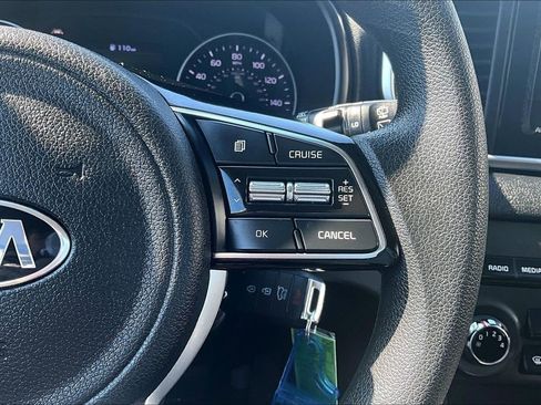 Used 2020 Kia Sportage LX image 12