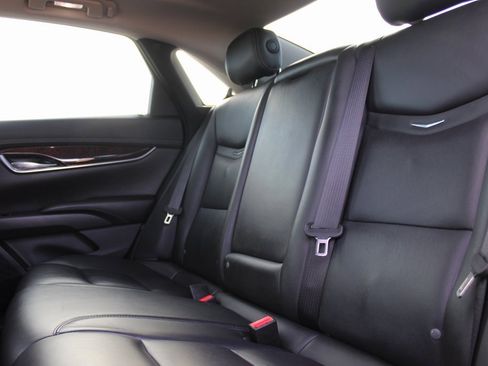 Used 2016 Cadillac XTS Luxury image 29