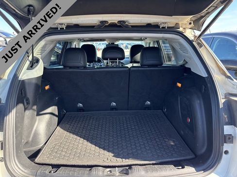 Used 2017 Jeep Compass Limited image 13