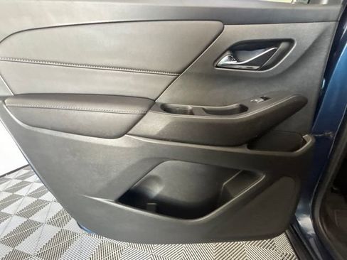Used 2022 Chevrolet Traverse LT AWD/4WD image 21