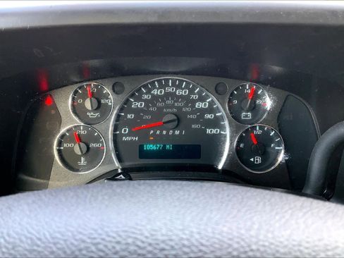 Used 2022 Chevrolet Express 2500 w/ Driver Convenience Package image 21