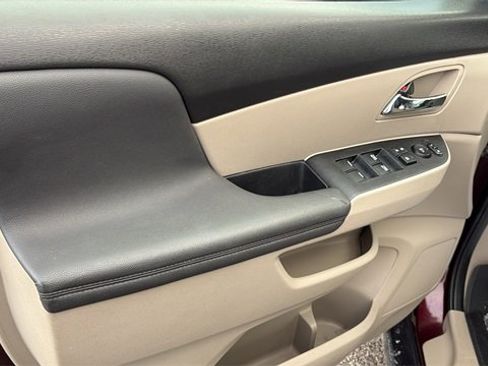 Used 2014 Honda Odyssey EX-L image 22