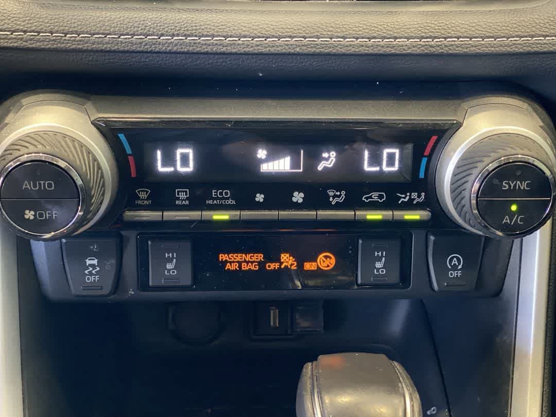 Certified 2022 Toyota RAV4 XLE Premium AWD/4WD image 21