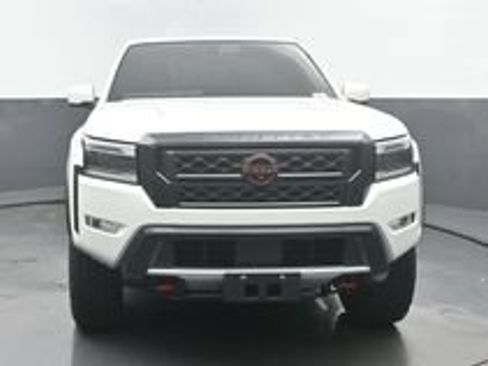 Used 2022 Nissan Frontier PRO-4X w/ Pro-4X Premium Package AWD/4WD image 17