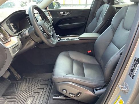 Used 2024 Volvo XC60 B5 Plus AWD/4WD image 13