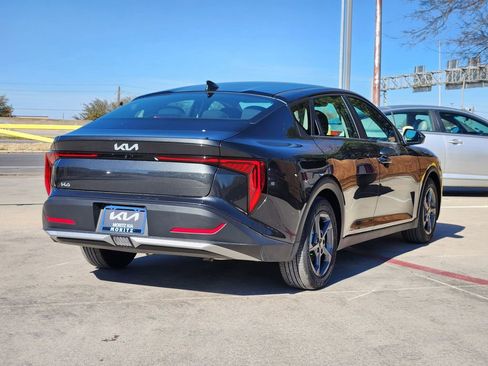 New 2026 Kia K4 LXS image 4
