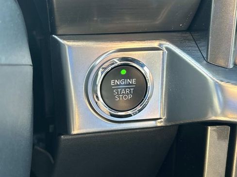 Used 2022 Ford F150 Lariat image 35