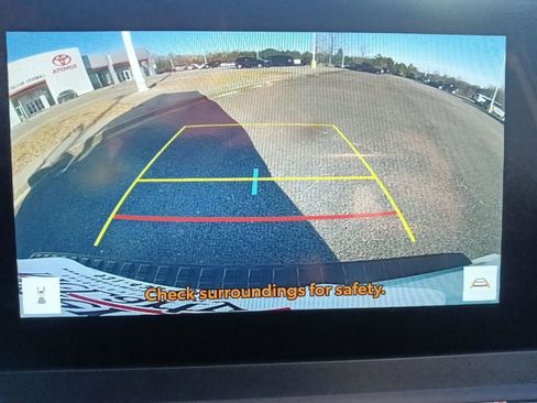 Used 2025 Toyota 4Runner TRD Off-Road image 21