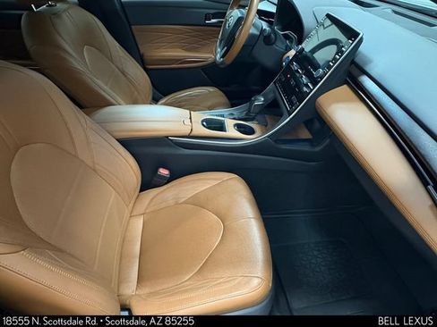Used 2021 Toyota Avalon Limited w/ Advanced Safety Package FWD image 29