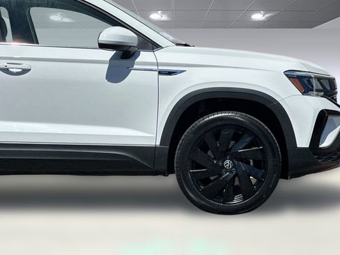 Used 2024 Volkswagen Taos SE w/ Black Wheel Plus Package AWD/4WD image 33