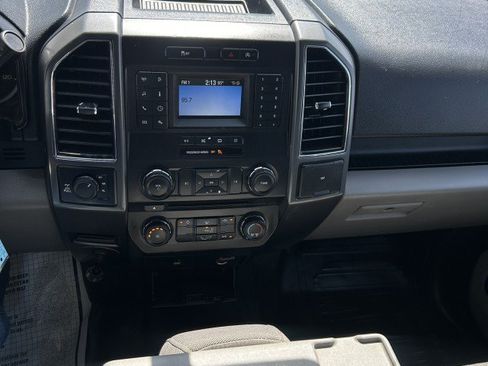 Used 2018 Ford F150 XLT AWD/4WD image 8