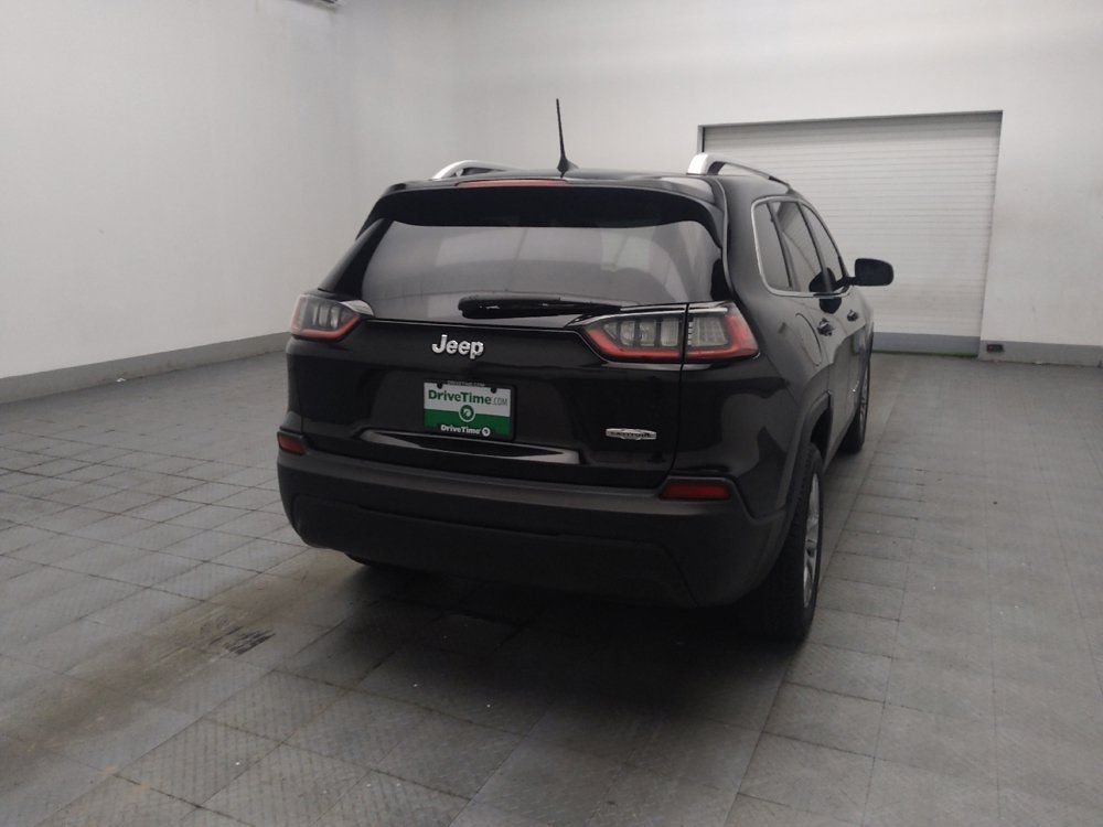Used 2019 Jeep Cherokee Latitude Plus w/ Comfort/Convenience Group FWD image 9