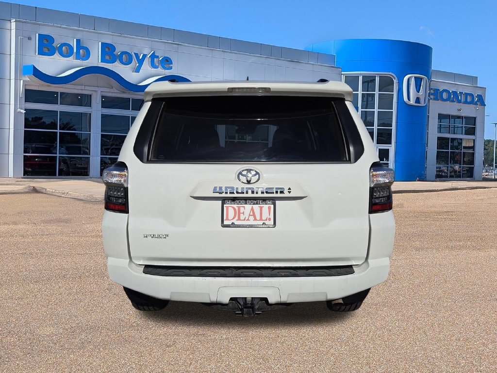 Used 2023 Toyota 4Runner SR5 Premium w/ Moonroof Package RWD image 5