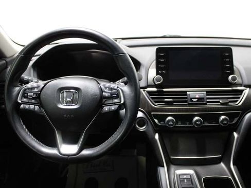 Used 2021 Honda Accord Touring image 13