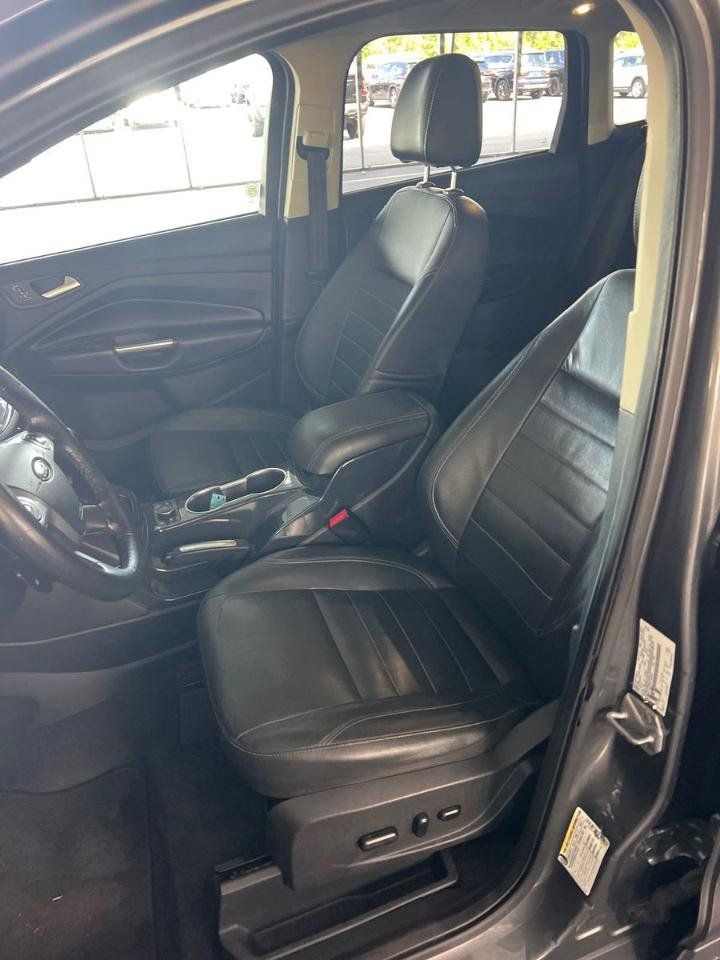 Used 2014 Ford Escape Titanium w/ Equipment Group 401A AWD/4WD image 15