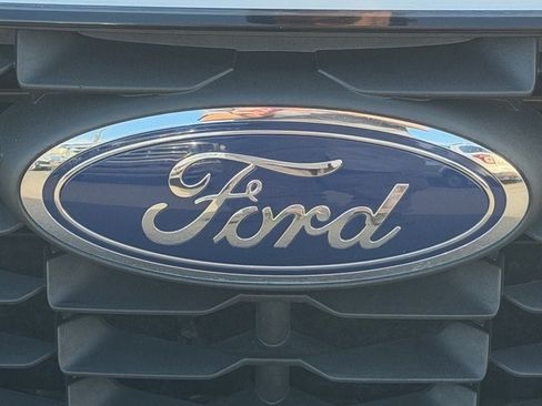Used 2025 Ford Escape Platinum AWD/4WD image 34