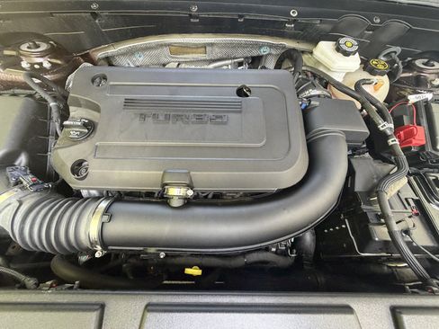 Used 2023 Buick Envision Avenir AWD/4WD image 43