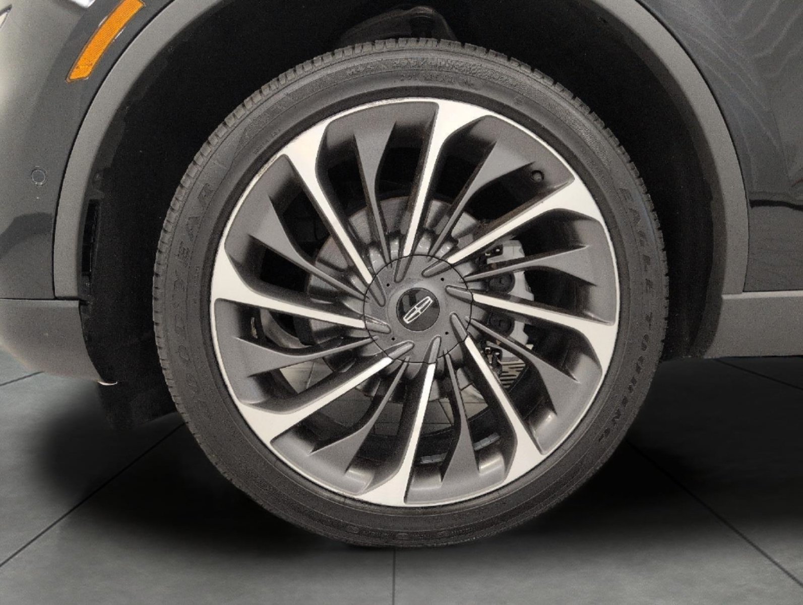 Used 2020 Lincoln Aviator Reserve w/ Equipment Group 202A AWD/4WD image 32