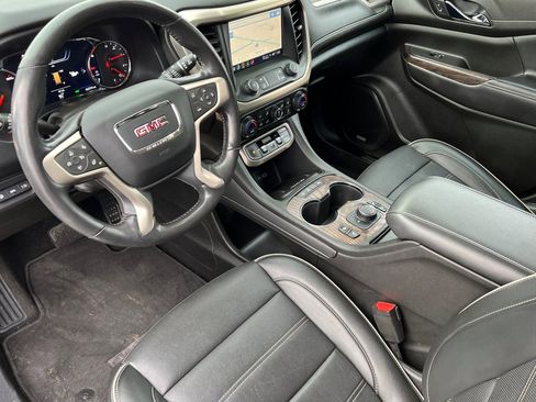 Used 2021 GMC Acadia Denali w/ Denali Ultimate Package image 9