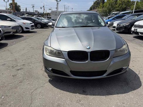 Used 2011 BMW 328i Sedan RWD image 2